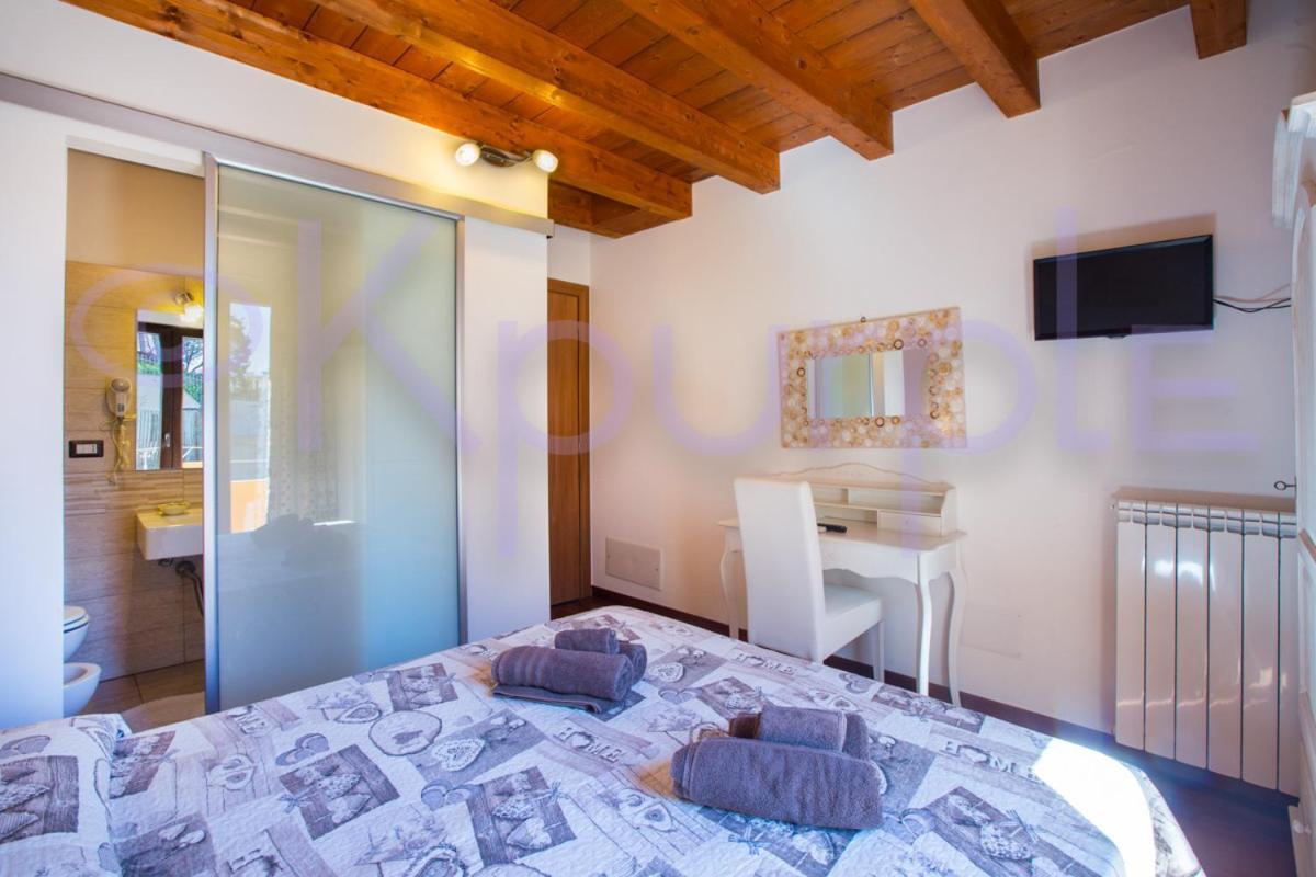 Le Api Guest house